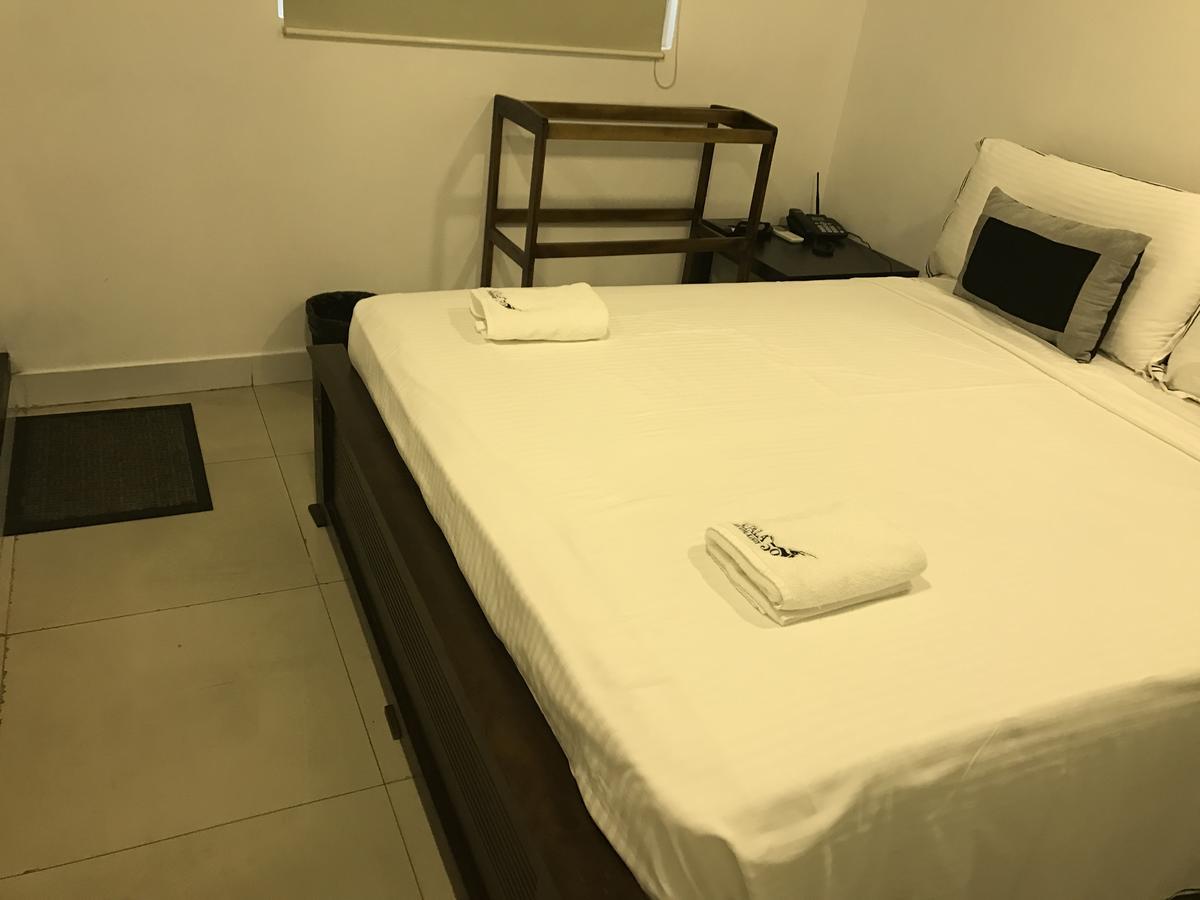 Impala City Hotel And Hostel Kandy 50 Exterior foto